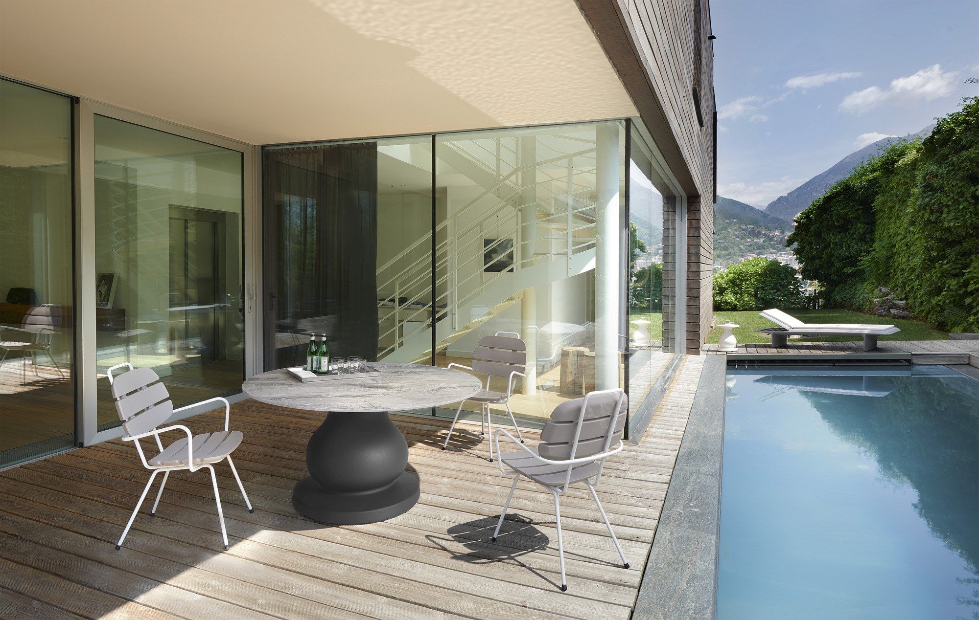 Круглый стол из полиэтилена и столешница HPL с мраморным эффектом SLIDE девятнадцатый век ARCH-00052894 - Вид №3