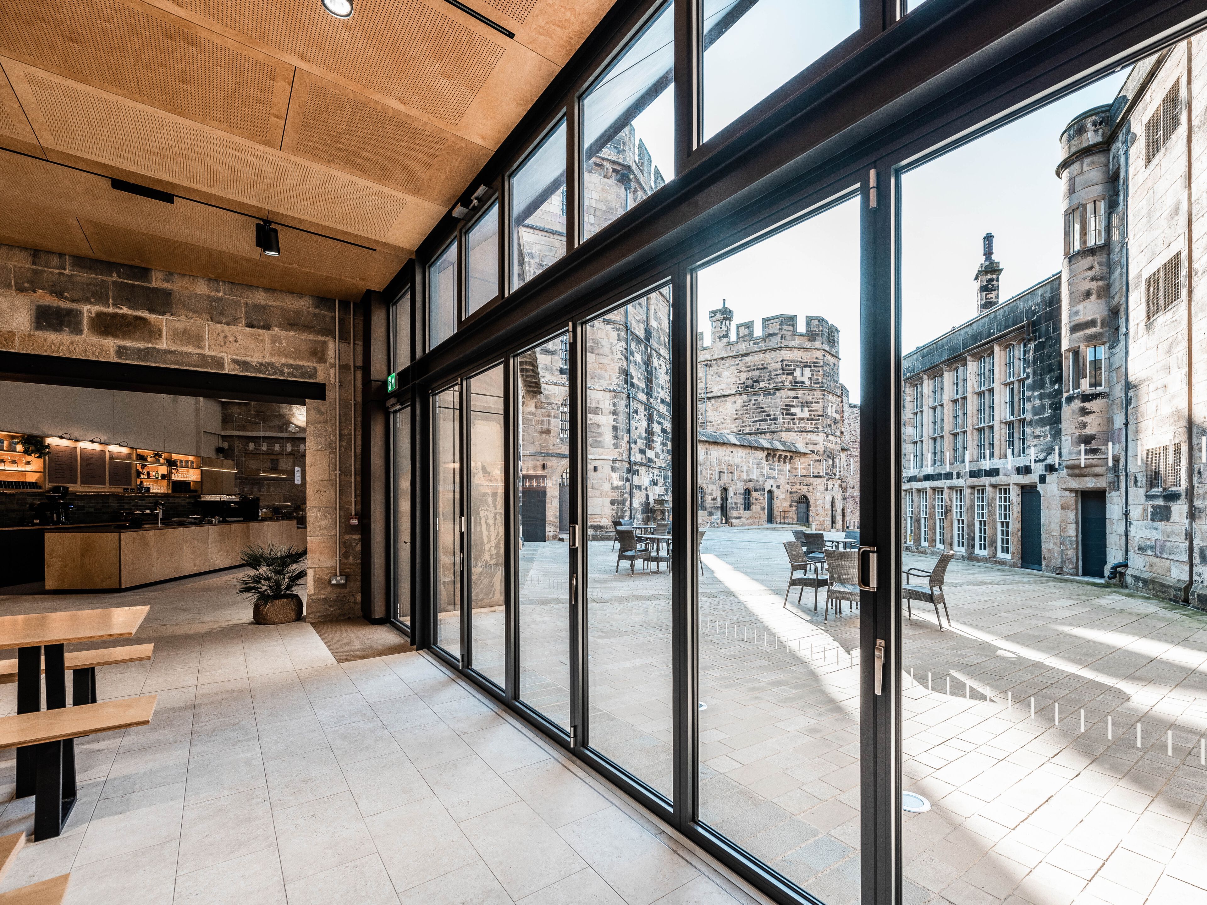 Складной витраж Solarlux Ecoline ARCH-00135893