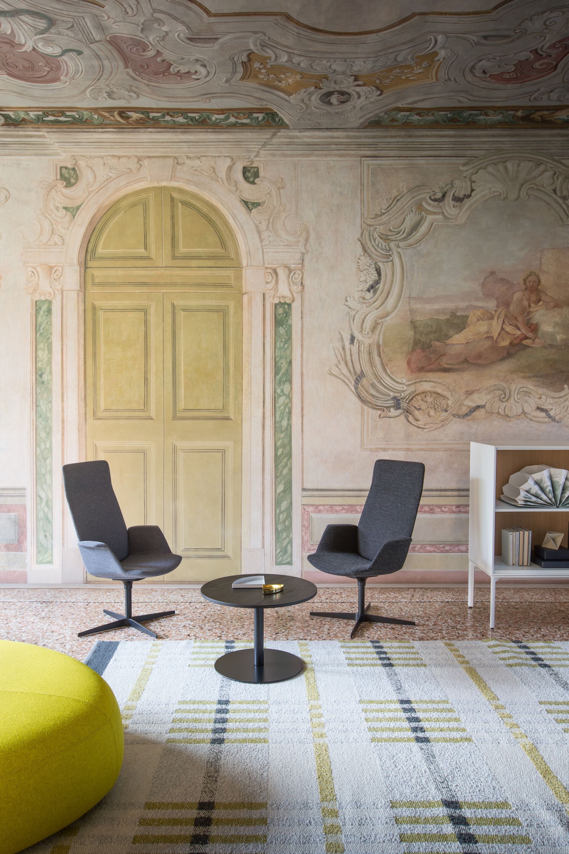 4 спицы подлокотник ткань операционный офис стул Lapalma один ARCH-00062799 - Вид №6