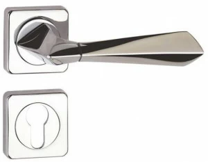 Pasini Ручка из латуни на розетке с замком  3671