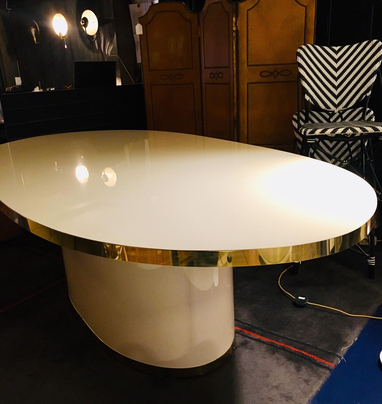 Овальный стол из ламинированного стекла Jover+Valls Antique Boutique-Malibu ARCH-00078749 - Вид №3