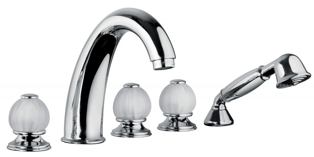 05531 / D Палубная ванна на пять отверстий и смеситель для душа с набором для душа. Bongio Rivoli 05531/D