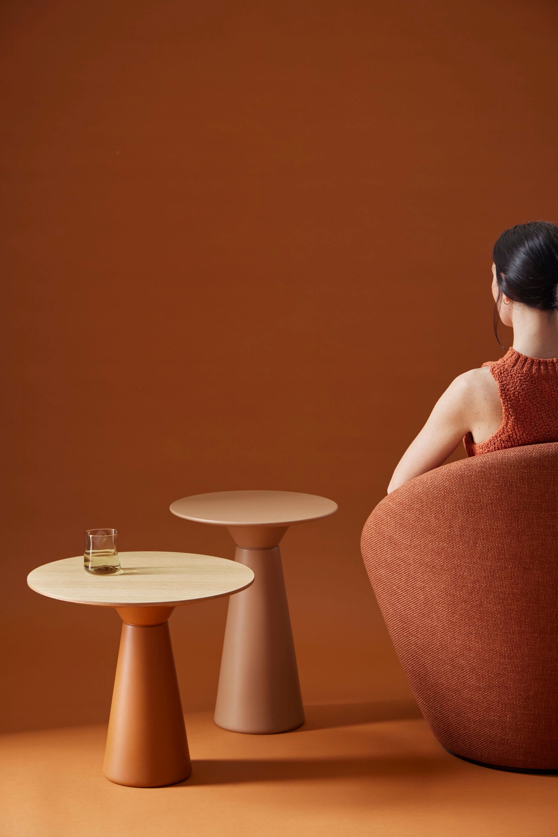 Вторичная переработка полиэтилена журнальный столик база INCLASS Essens Occasional ARCH-00038259 - Вид №7