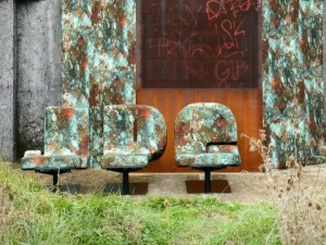 TABISSO Кресло с мягкой обивкой Typographia