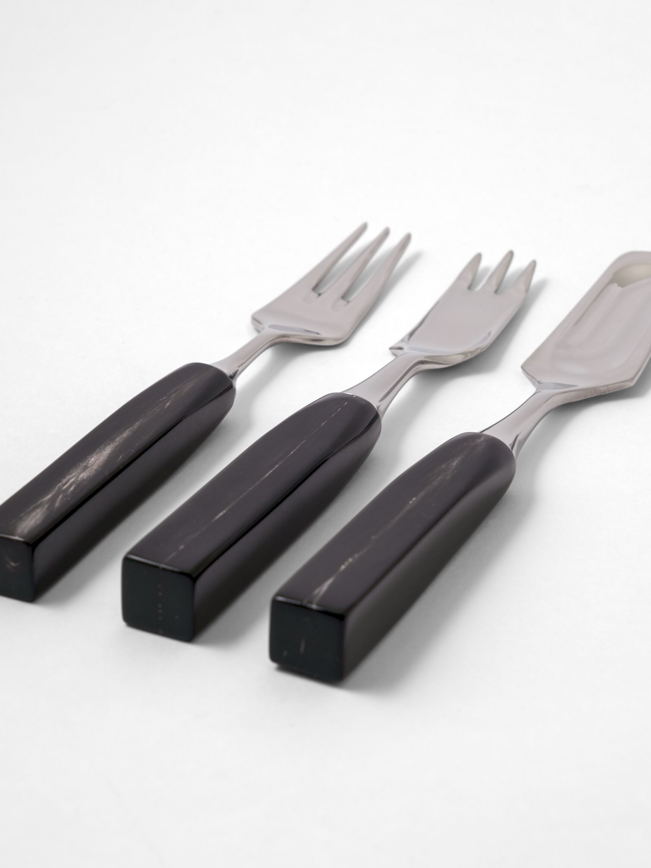 Набор столовых приборов из рога и нержавеющей стали Zanchi 1952 Metropolitan ARCH-00043835 - Вид №2