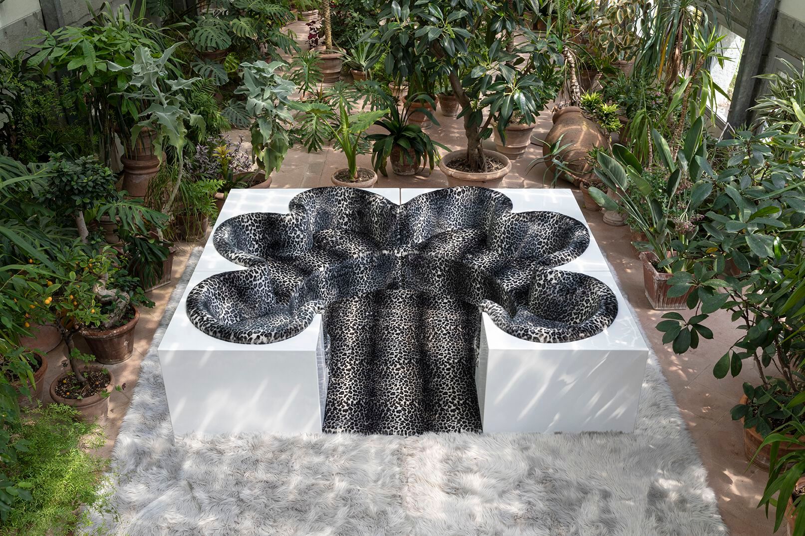 Секционный диван из стекловолокна с обивкой из искусственного меха Poltronova Safari ARCH-00052703 - Вид №1