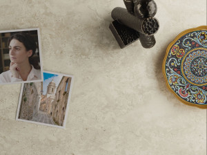 Плитка с эффектом камня из керамогранита