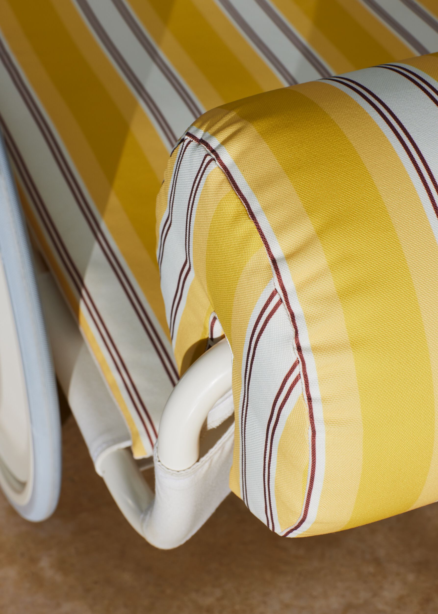 Стальная садовая скамейка с порошковым покрытием со спинкой Exteta Jacquemus + Exteta Special Re-Edition ARCH-00151982 - Вид №10