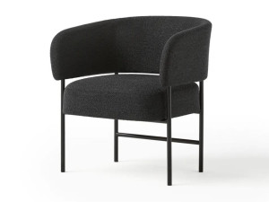 Тканевое кресло с подлокотниками