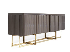 Шкаф с распашными дверями