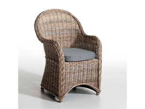 Садовый стул из растительного волокна с подлокотниками