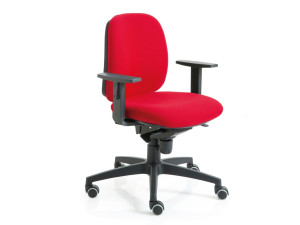 Операционный офисный стул с подлокотниками 5 спиц