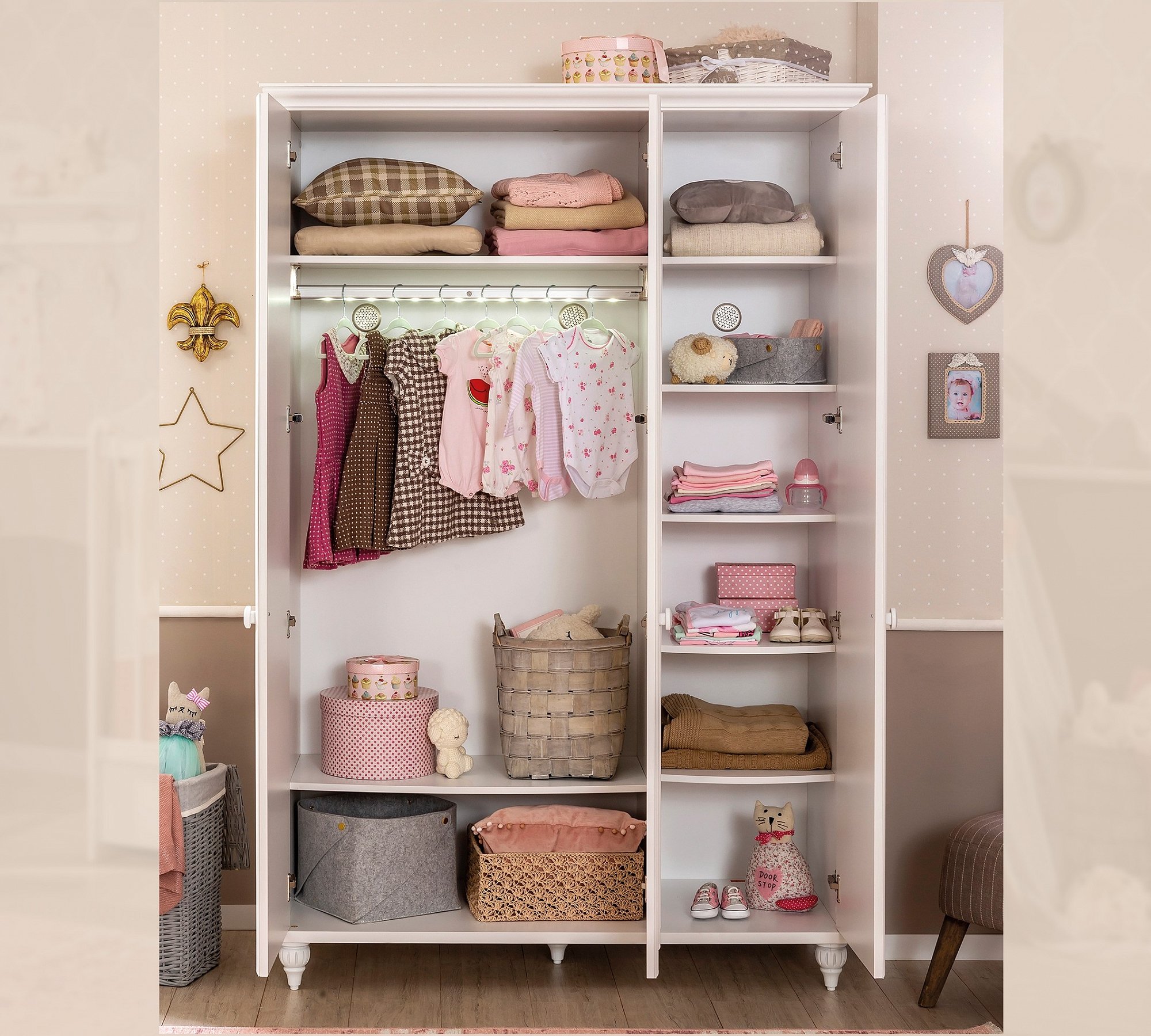 Шкаф трехстворчатый белый распашной Romanticа CILEK ROMANTICA 00-3832573 Белый Santreyd - Вид №1