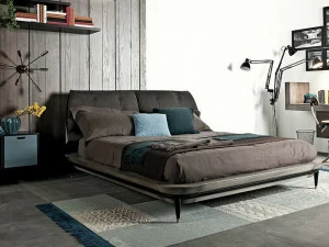 Shake Двуспальная кровать из дерева с мягким изголовьем