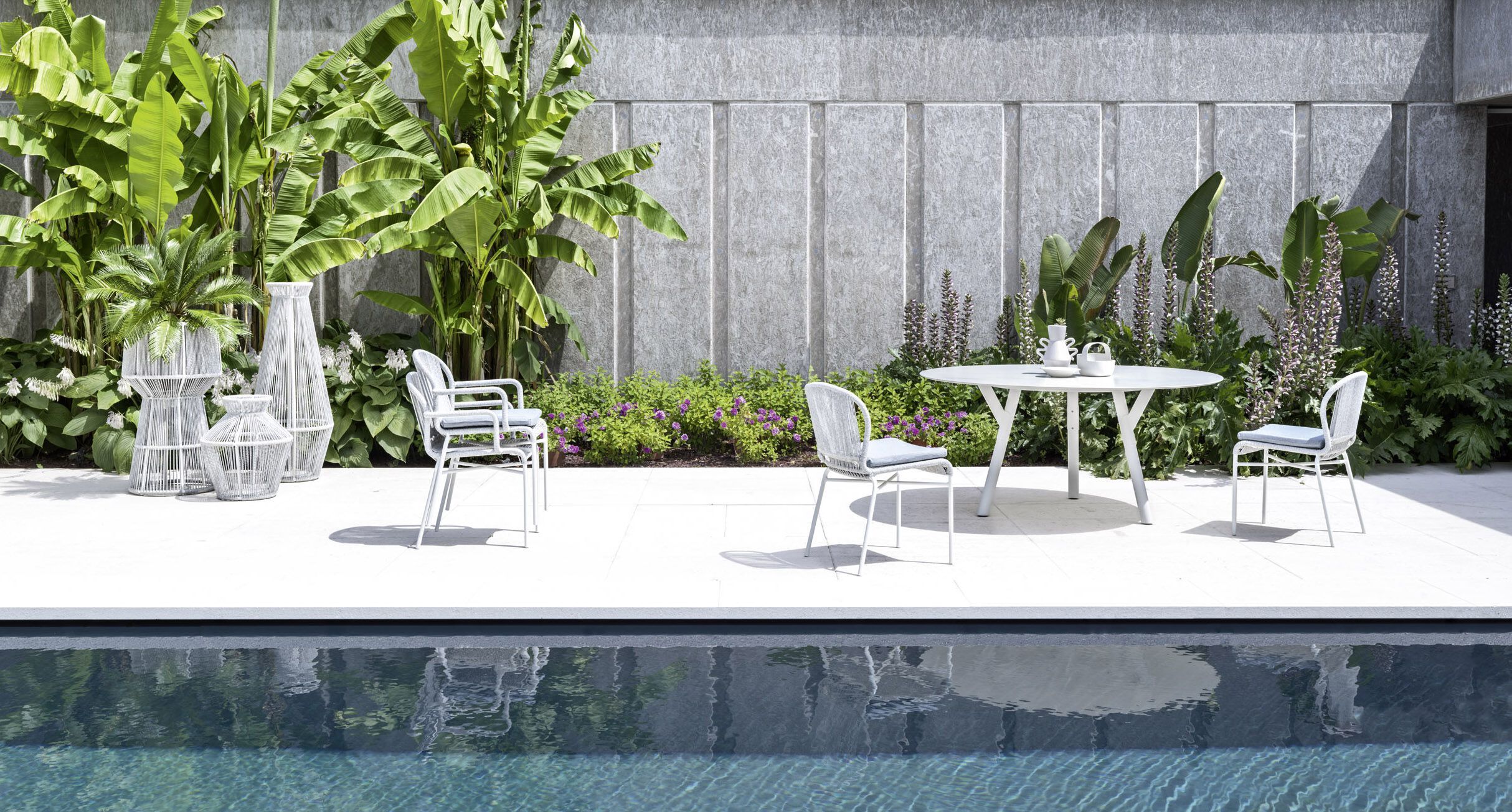 Высокий круглый алюминиевый горшок с порошковым покрытием Varaschin Cricket ARCH-00026054 - Вид №1