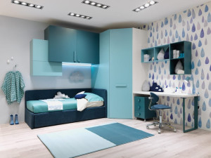 Деревянная спальня с диваном-кроватью