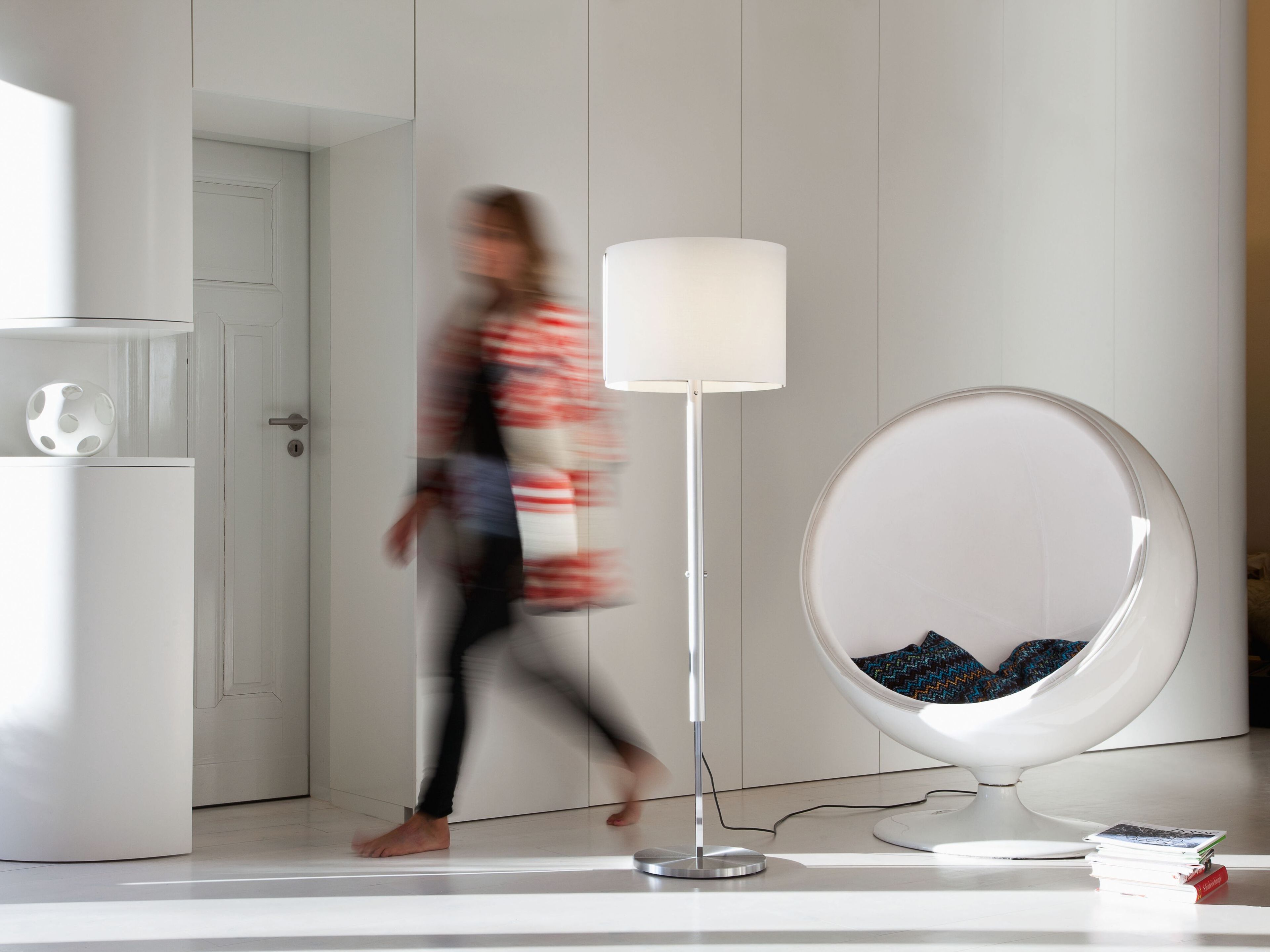 Алюминий и стекло регулируемая высота светодиодный торшер serien.lighting JONES ARCH-00021917 - Вид №1