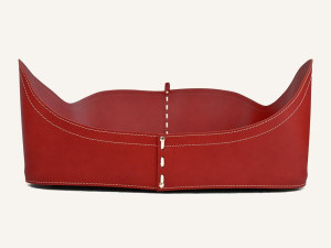 Собачья будка из регенерированной кожи