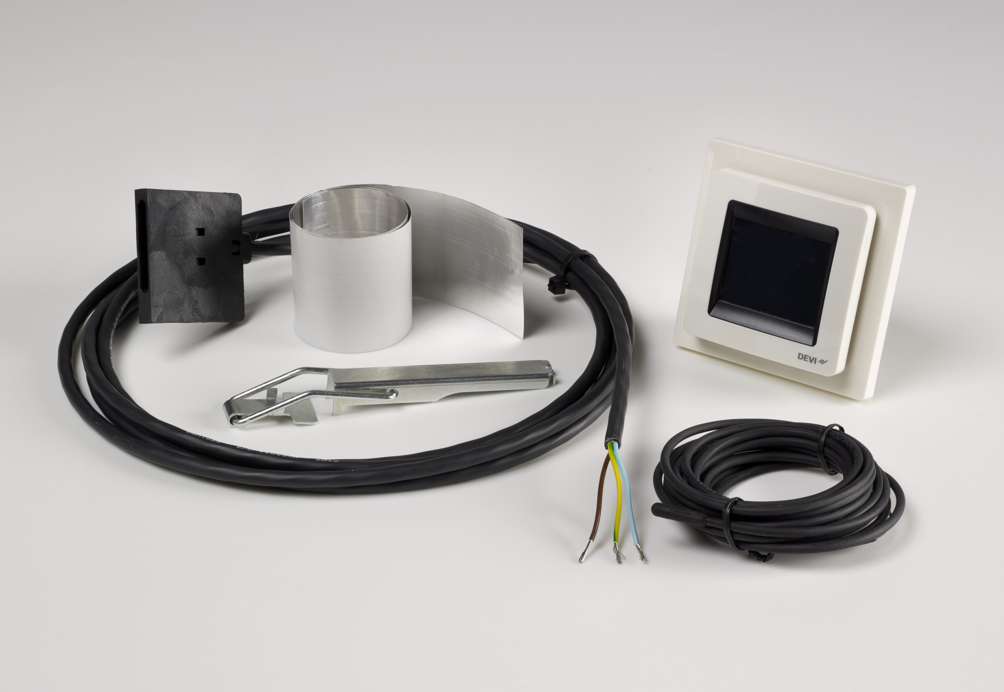 Danfoss DEVIdry™ — нагревательные маты под ламинат/дерево DEVIdry X25 кабель-удлинитель, 25 см 19911110  - Вид №5