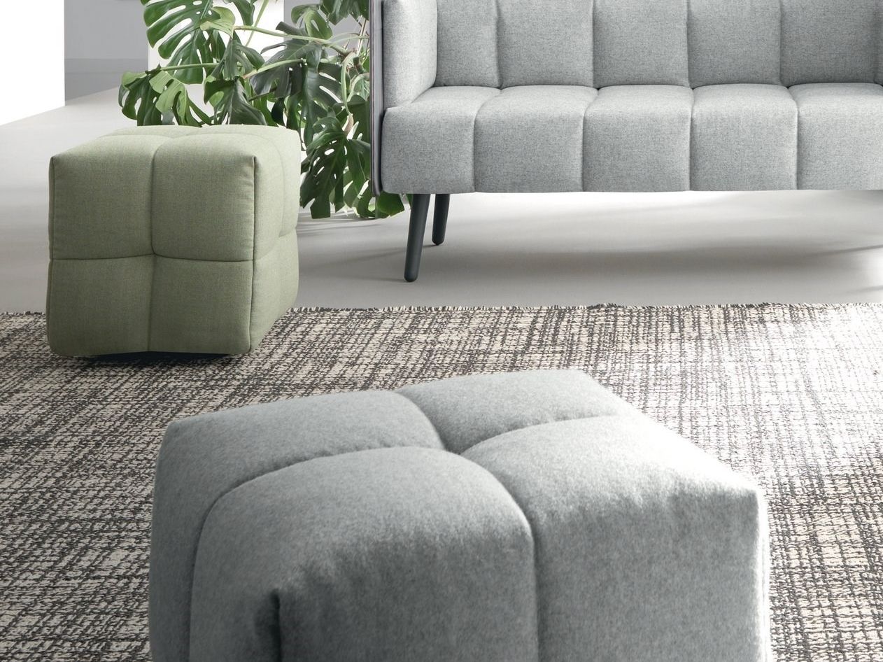 Квадратный пуф из ткани Martex неожиданная ARCH-00128920