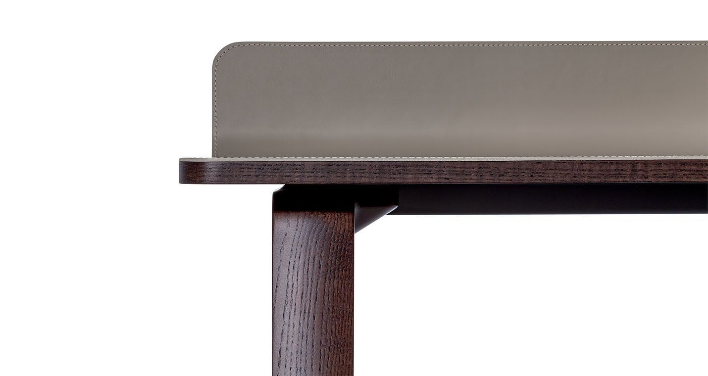 Письменный стол из массива дерева и кожаная столешница Poltrona Frau офис-системы управления ARCH-00153217 - Вид №7