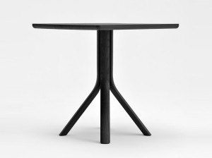 Квадратный стол из ясеня