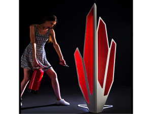 Переработанная пластиковая световая скульптура с фотокаталитической обработкой