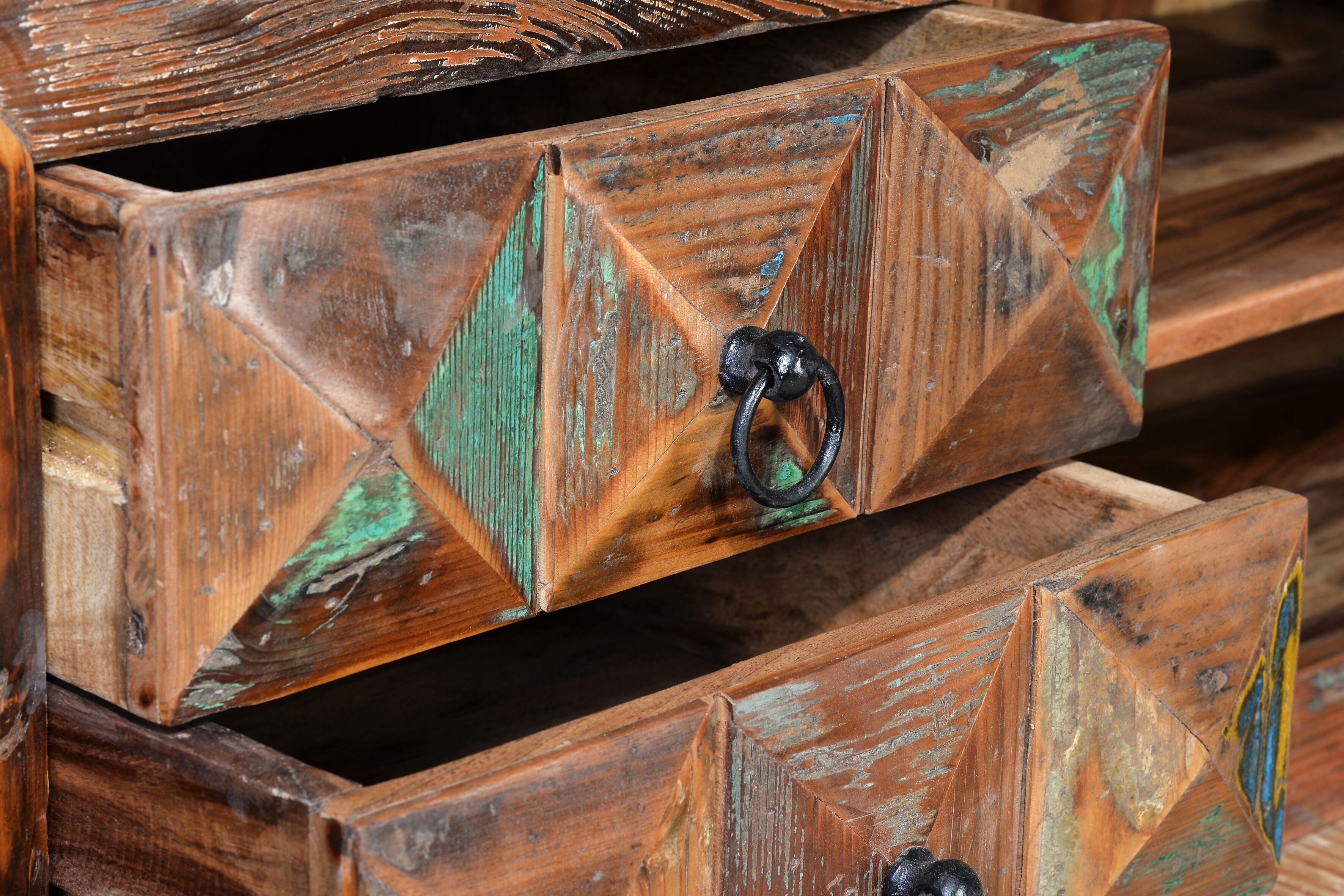 Деревянный шкаф для телевизора с ящиками Giner y Colomer Diamante Reciclado ARCH-00150529 - Вид №2