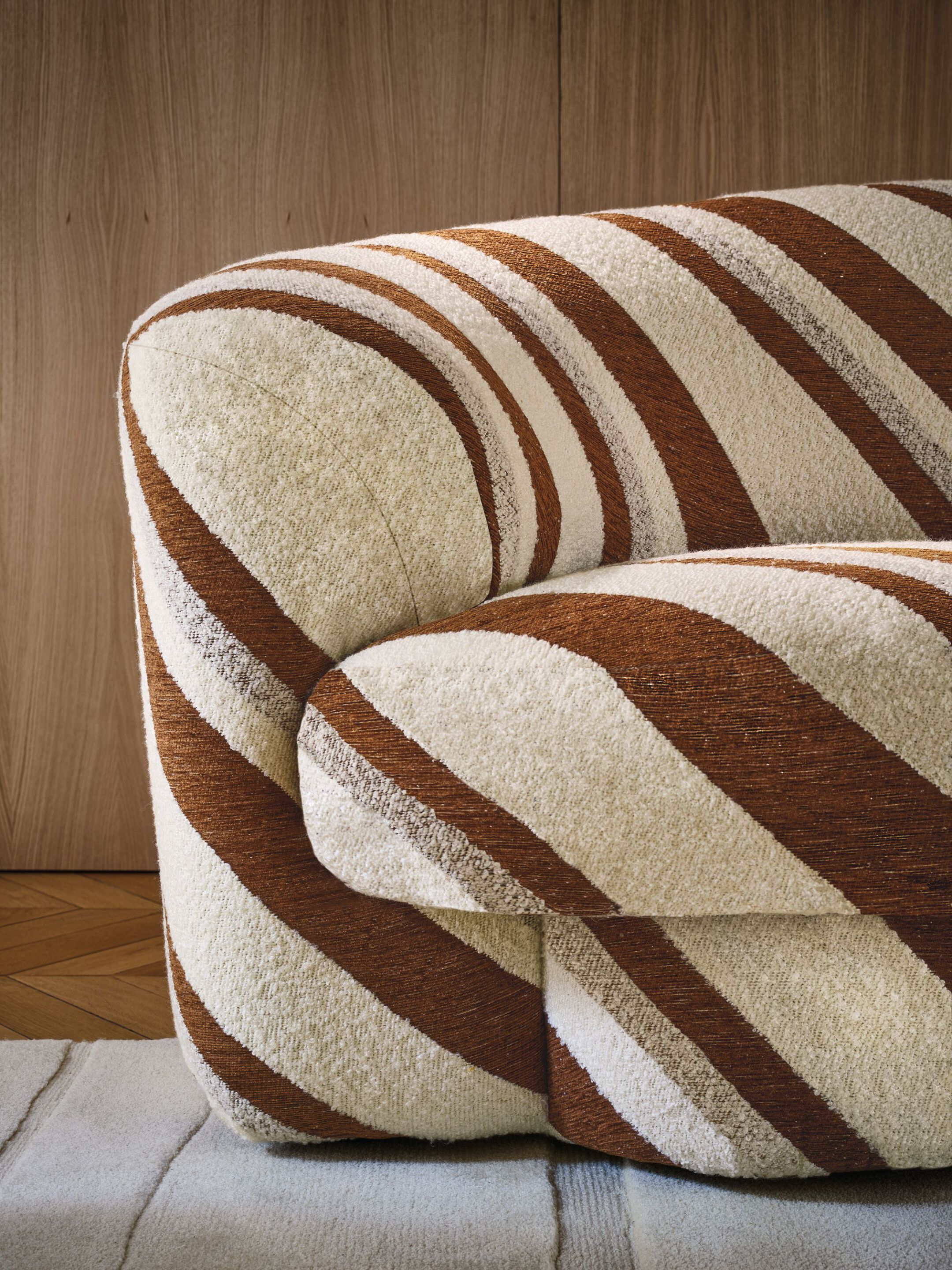 Жаккардовая полосатая обивочная ткань Casamance Alpine ARCH-00110139 - Вид №2