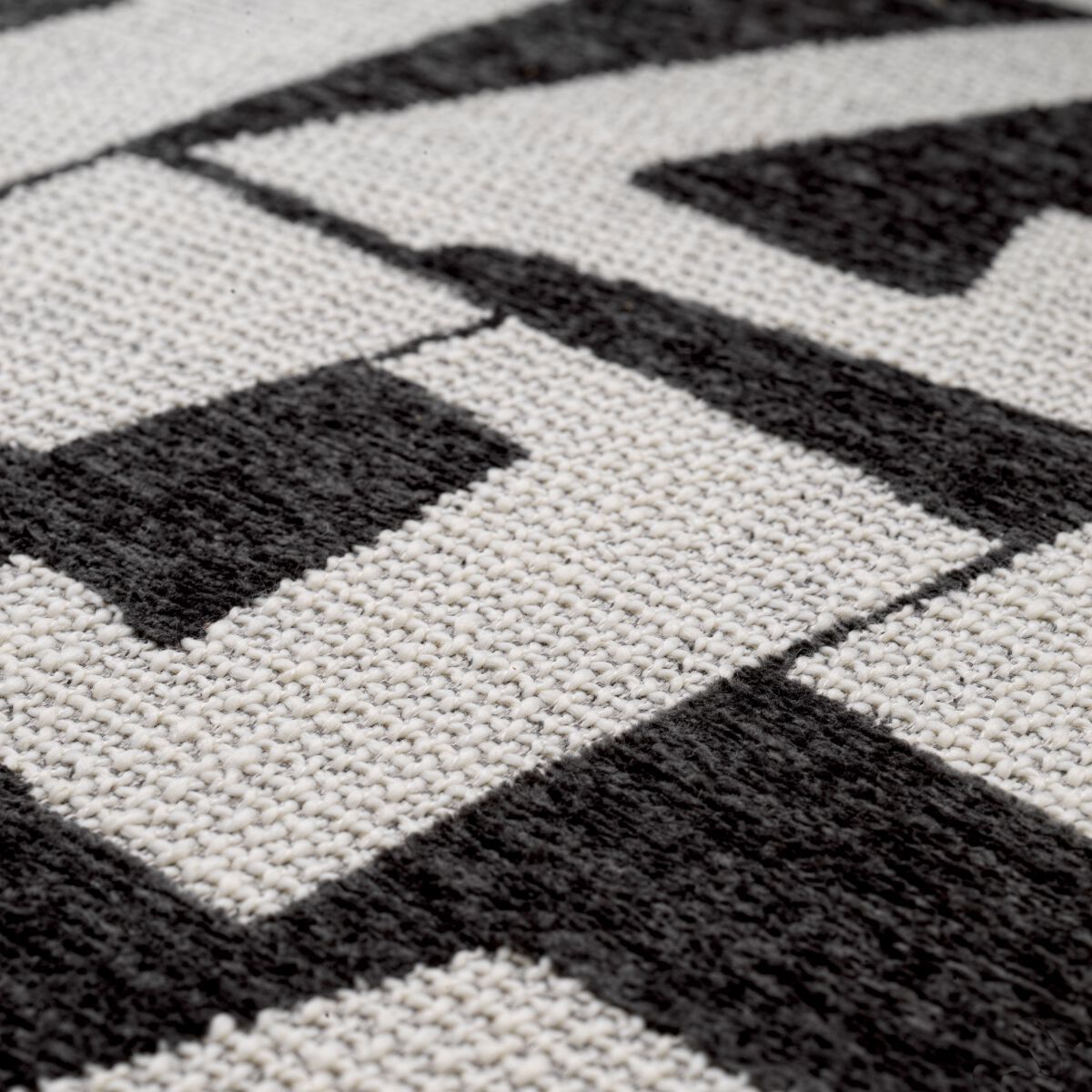 Высокий тканевый стул с подставкой для ног Eichholtz Folsom ARCH-00026450 - Вид №2