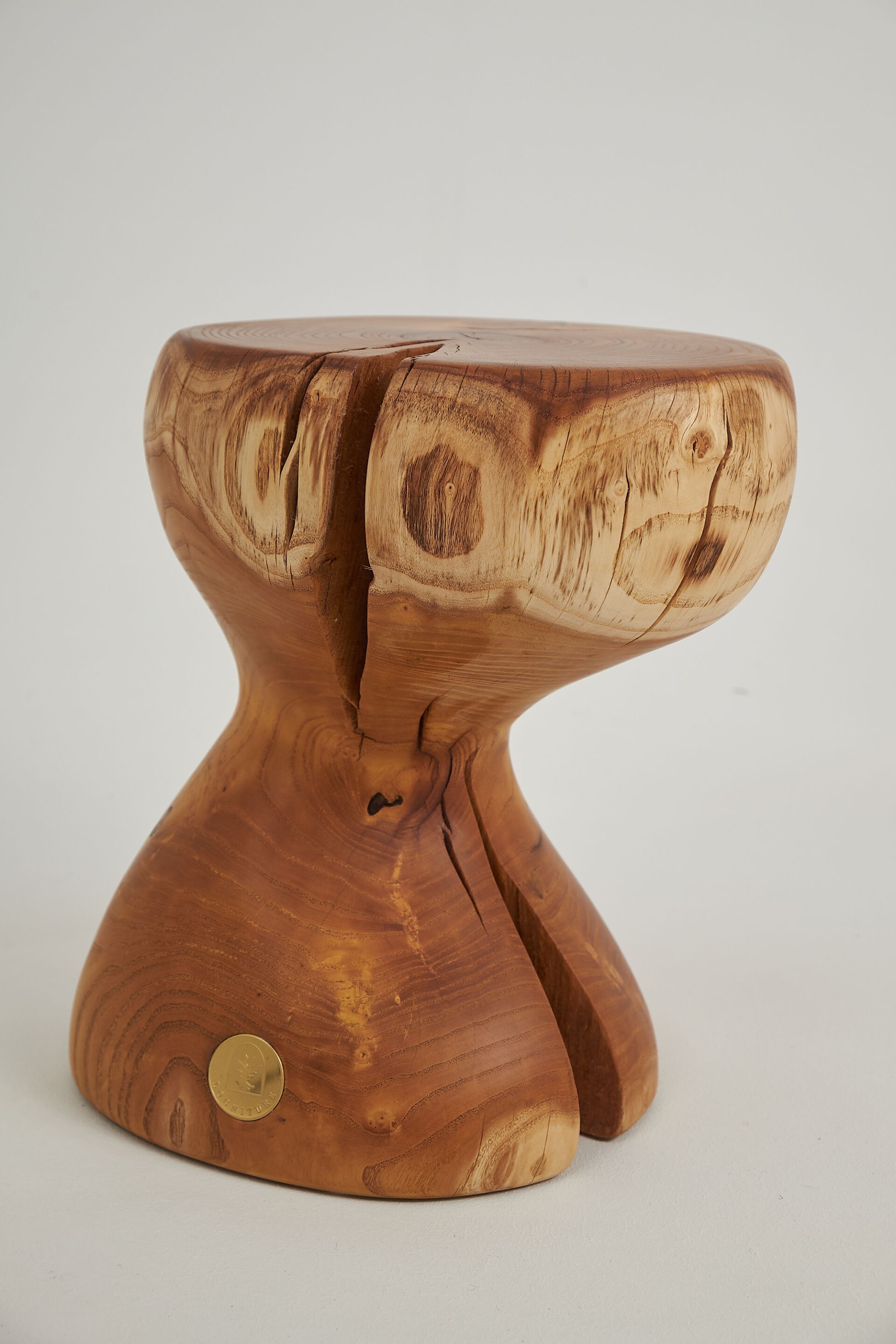 Журнальный столик из грецкого ореха Logniture Leszy ARCH-00107811