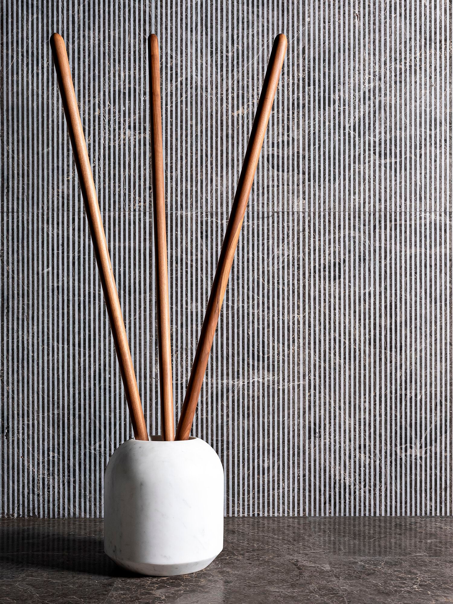 Мраморная облицовка LUCE DI CARRARA территория ARCH-00009137