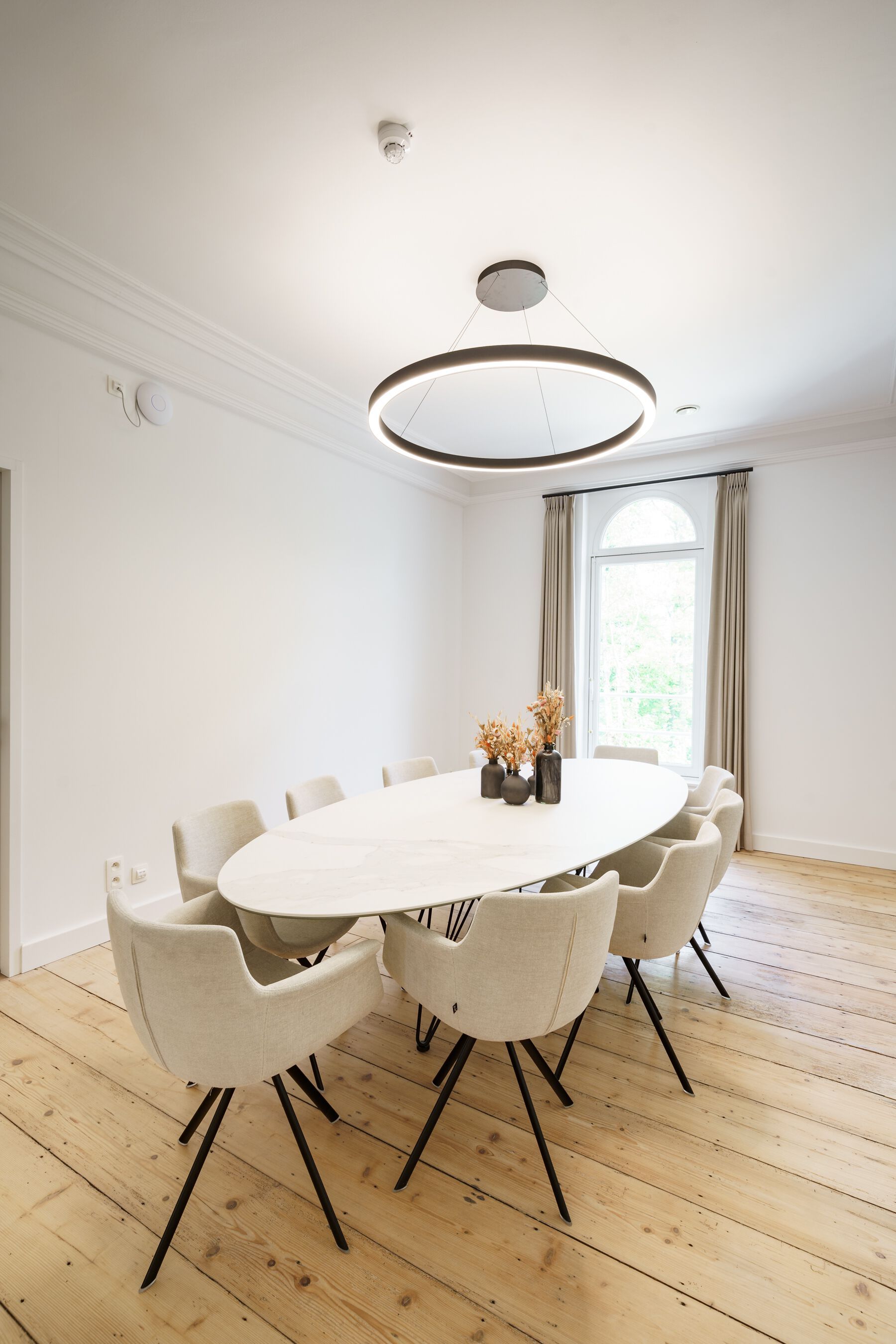 Стул на насесте с подлокотниками Joli Шагал ARCH-00007222 - Вид №1