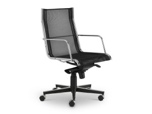 Кожаное вращающееся офисное кресло с колесами