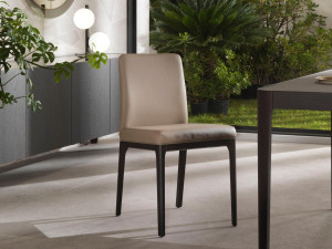 Мягкий стул из ткани