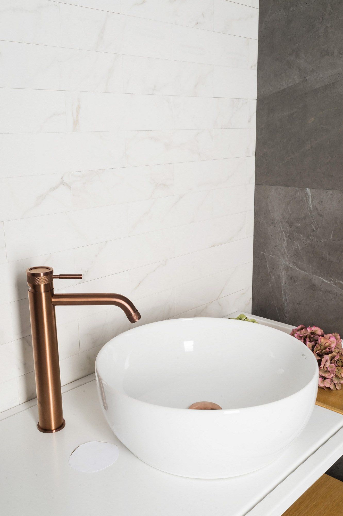 Однорычажный смеситель для раковины из нержавеющей стали с аэратором Tubico Волга ARCH-00022492 - Вид №8