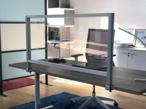 STUDIO T Настольная перегородка из поликарбоната Inuno