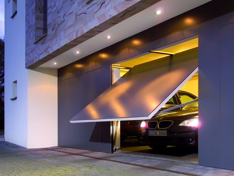 Стальные навесные гаражные ворота HÖRMANN ITALIA ARCH-00004303