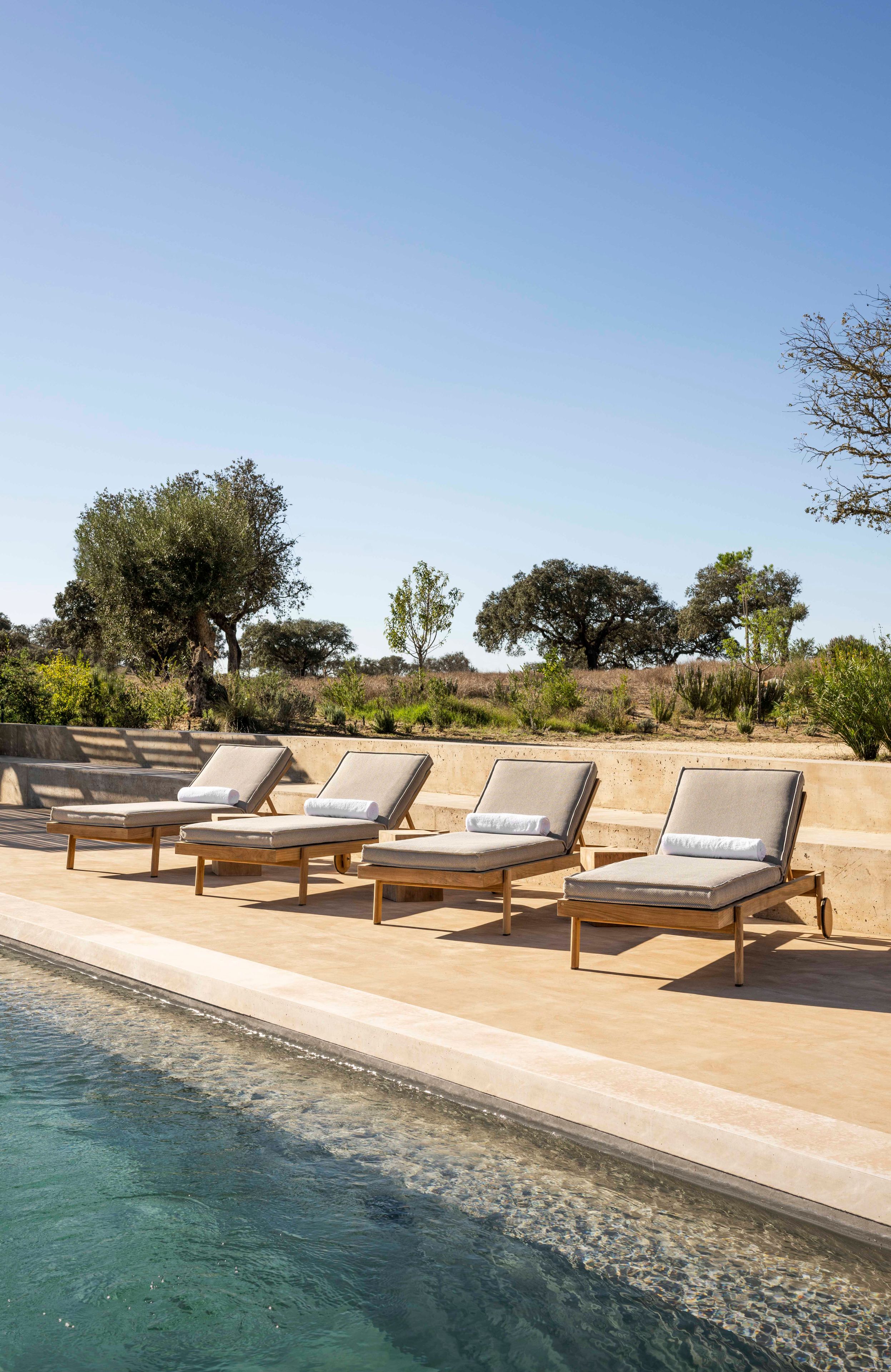 Садовая кровать с откидной спинкой из тикового дерева с колесами Jardinico Noa ARCH-00036509 - Вид №1