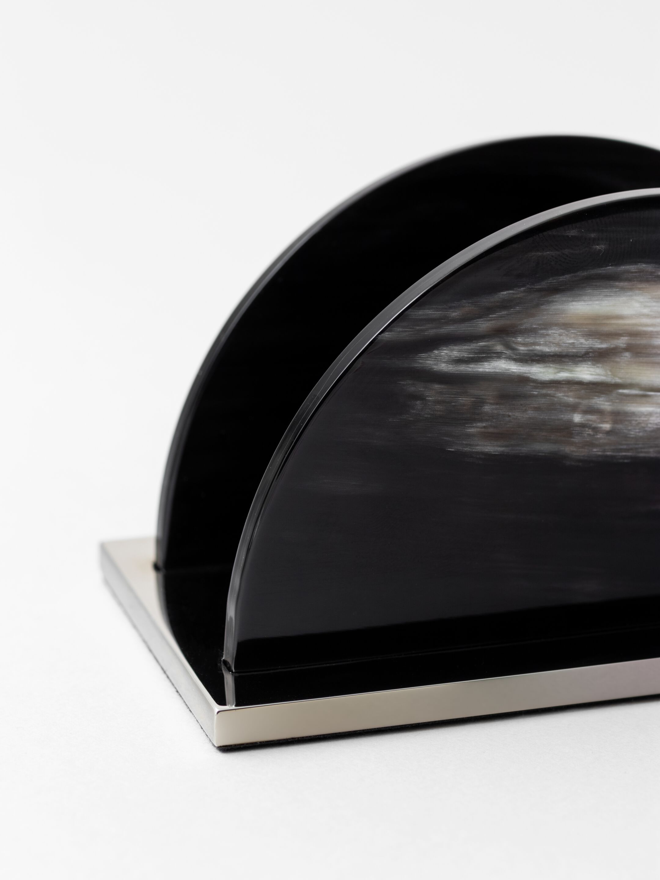 Держатель для салфеток из рога и латуни Zanchi 1952 PZHLV34BNNK ARCH-00012265 - Вид №2