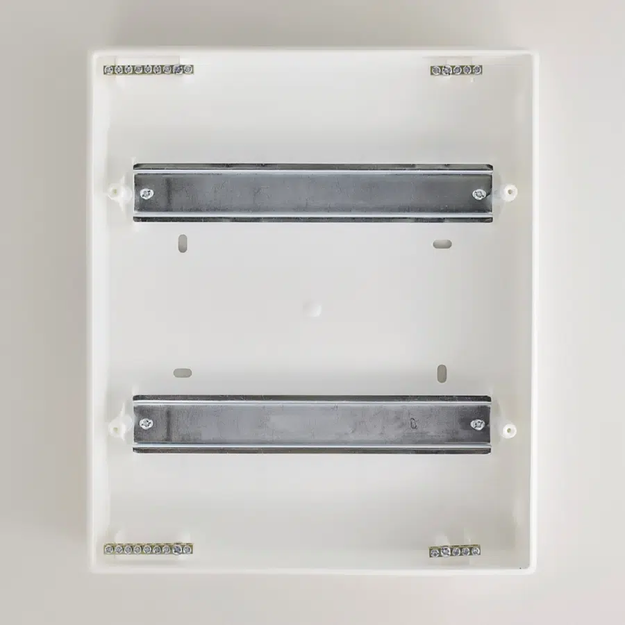 LUXRAY Бокс ЩРВ-П-24 LEZARD 731-1000-024 - Вид №3