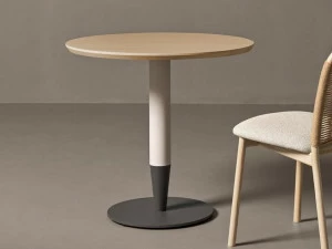 Very Wood Круглый деревянный стол  Crayon_in/crayon_out