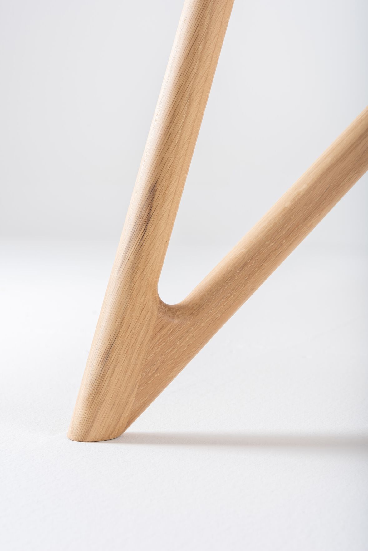 Прямоугольный обеденный стол из дуба Gazzda TINK ARCH-00130251 - Вид №21