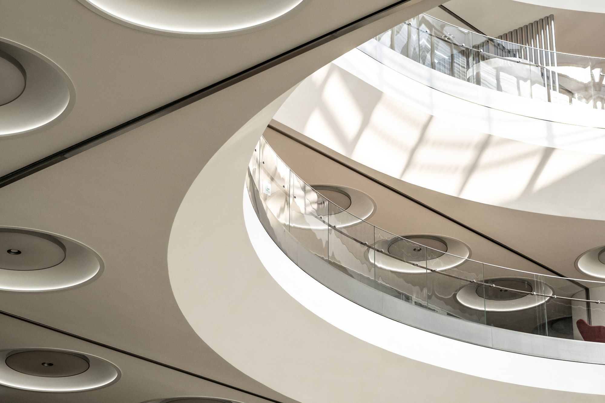 Бесшовные монолитные акустические столешницы Saint-Gobain ECOPHON Ecophon fade® ARCH-00126365 - Вид №6