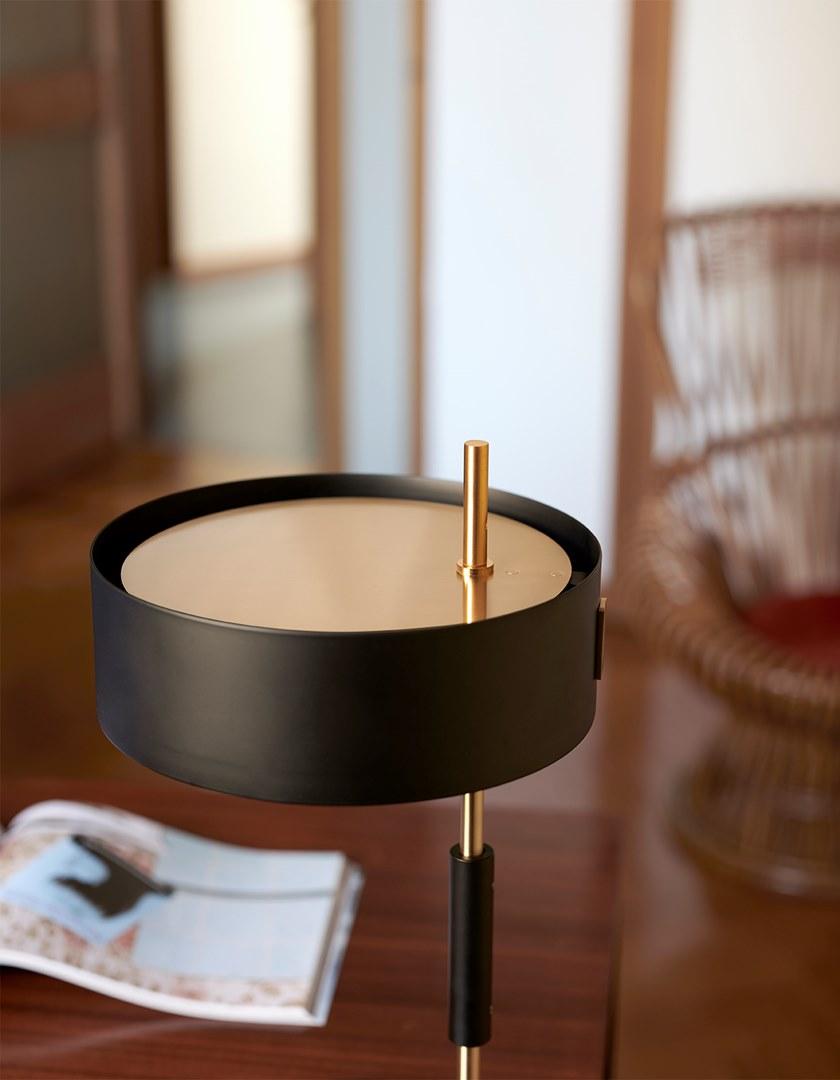 Oluce Настольная лампа из металла 1953 243  - Вид №2