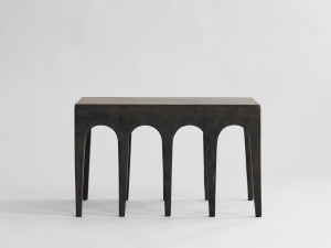 Скамейка из армированного волокном бетона