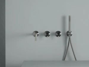 Quadrodesign Смеситель для ванны настенный Ottavo