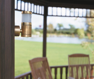 Алюминиевый светодиодный наружный настенный светильник