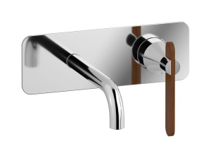 Настенный смеситель для раковины с автоматическим сливом