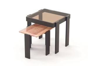 Журнальный столик из дерева и стекла